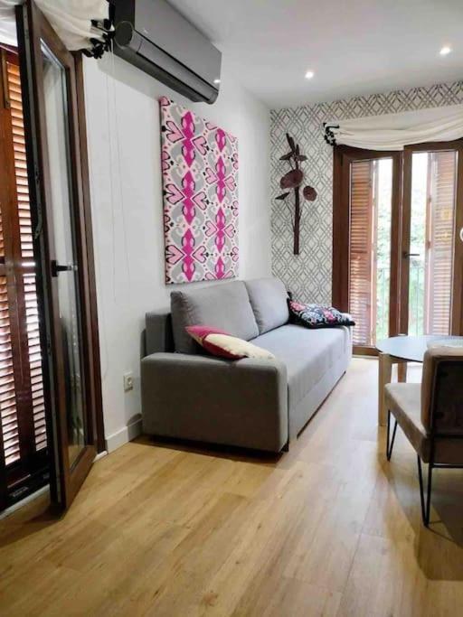 Modern & Nice Apartment. Old Town. Private Parking Sewilla Zewnętrze zdjęcie